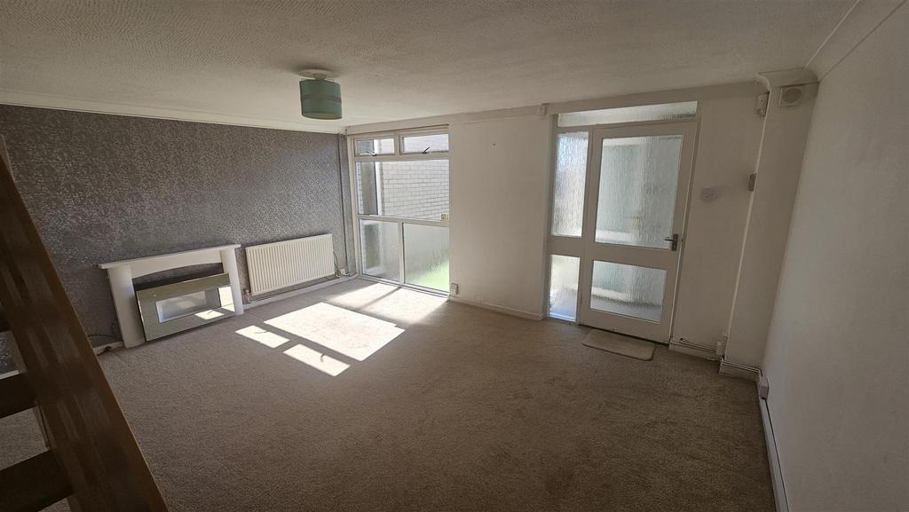 Awel Mor, Llanedeyrn, Cardiff 3 bed end of terrace house to rent £