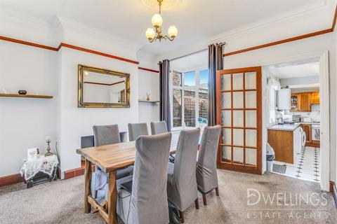 24 Alexandra Road, Burton-on-trent, DE15 0JD