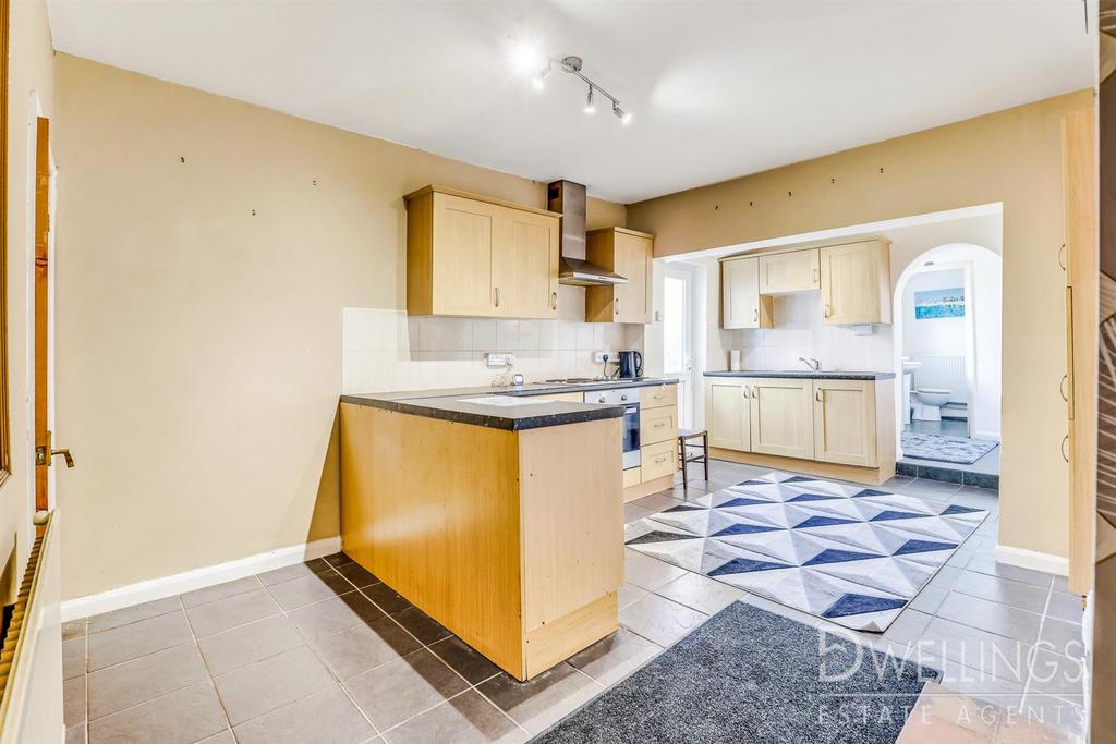 Hastings Road, Swadlincote 2 bed terraced house £145,000
