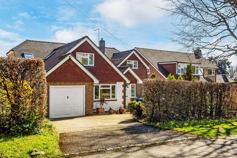 4 Oast Road, Oxted, RH8 9DX