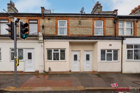 1 bedroom ground floor flat for sale, Leavesden Road, WATFORD, WD24