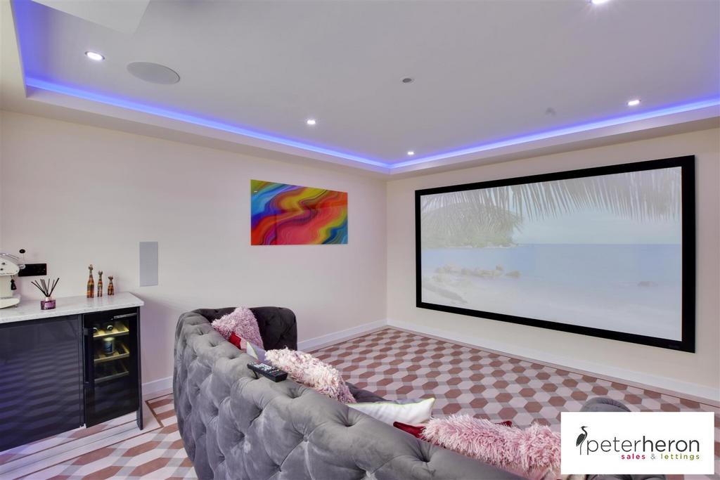 Home Cinema