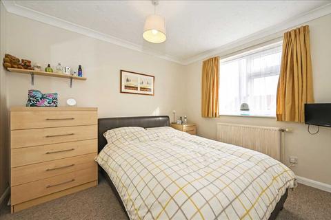 9 Botley Road, Park Gate, Southampton, SO31 1AH