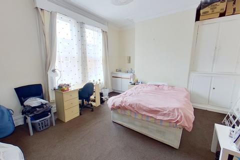 undefined, Brudenell Grove , Hyde Park, Leeds