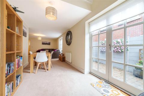 25 Catteshall Road, Godalming, GU7 3DJ