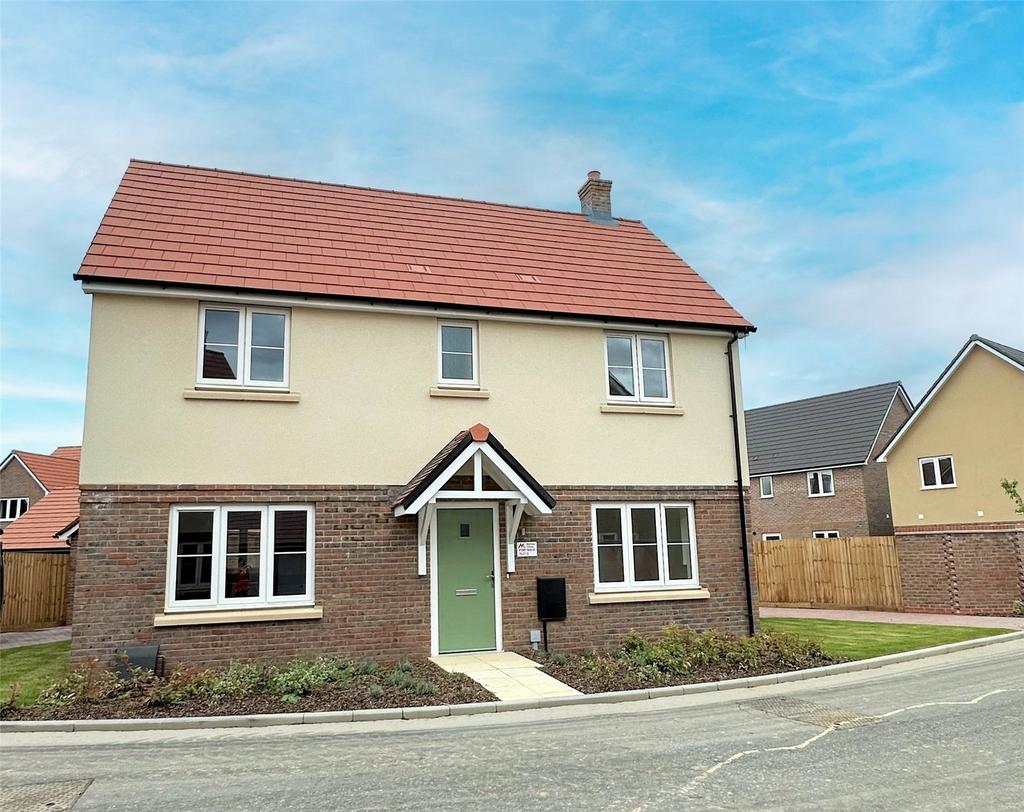White House Park, Buckenham Road, Attleborough, Norfolk 3 bed detached house for sale £340,000