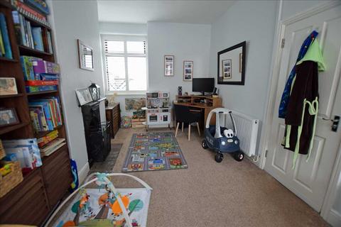 62 Australia Road, Cardiff, CF14 3DA