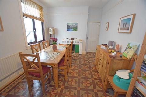 62 Australia Road, Cardiff, CF14 3DA