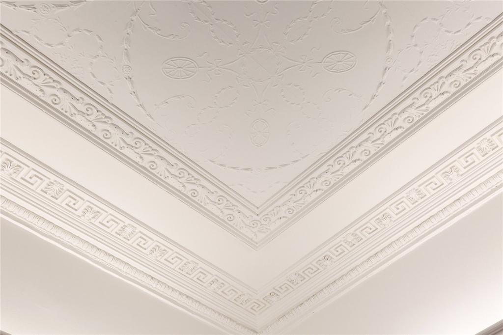 Intricate Cornicing
