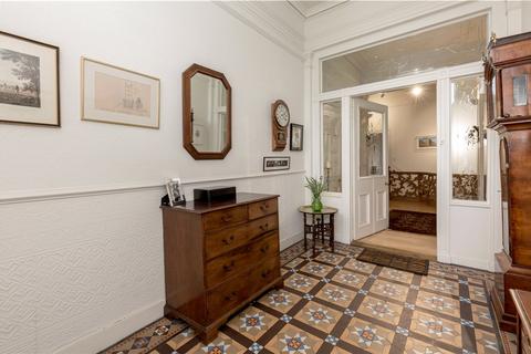 8 Leopold Place, Edinburgh, EH7 5JW