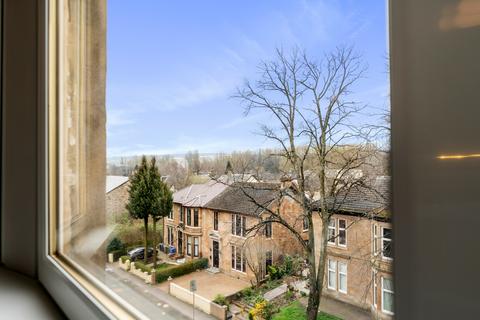 3/1, 115 Albert Road, Glasgow, G42 8UB