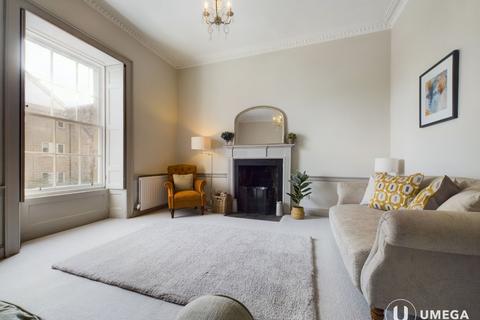 4 St. Bernards Row, Edinburgh, EH4 1HW