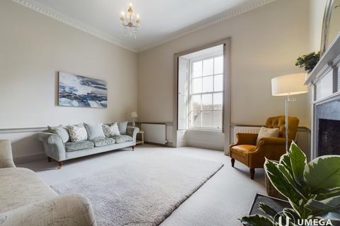 4 St. Bernards Row, Edinburgh, EH4 1HW