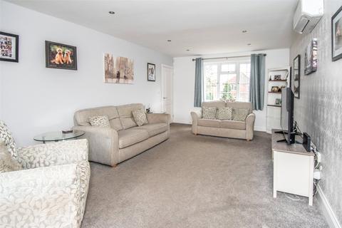 20 Millfield Road, Bromsgrove, B61 7DB