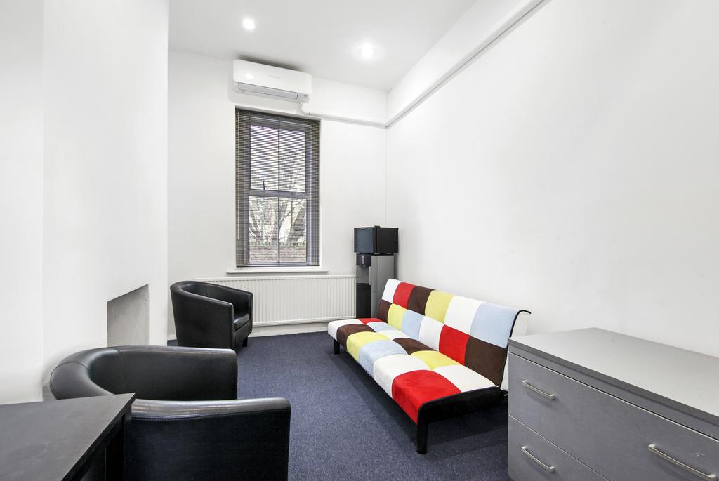 Rear office 3  Price Taylor LLP Commercial &amp;...