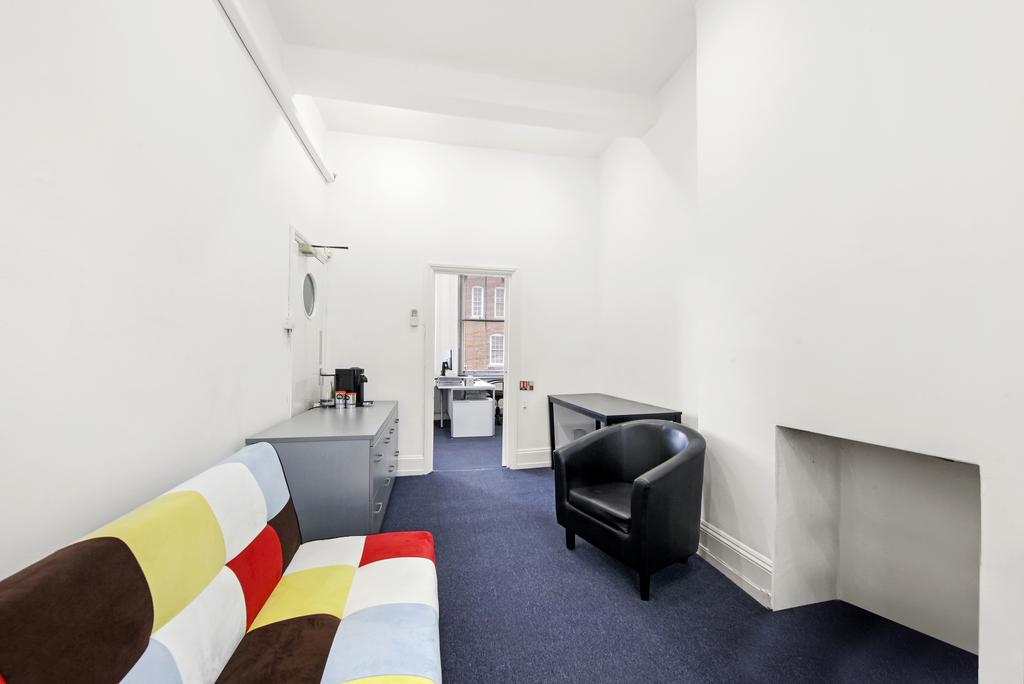 Rear office  2 Price Taylor LLP Commercial &amp;...