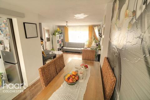 3 bedroom end of terrace house for sale, York Place, Colchester