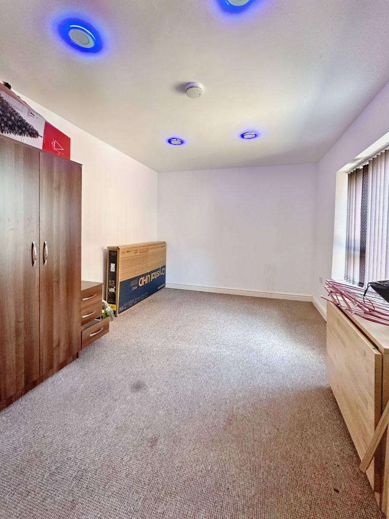 Gladstone Avenue, Loughborough LE11 1 bed ground floor flat £795 pcm