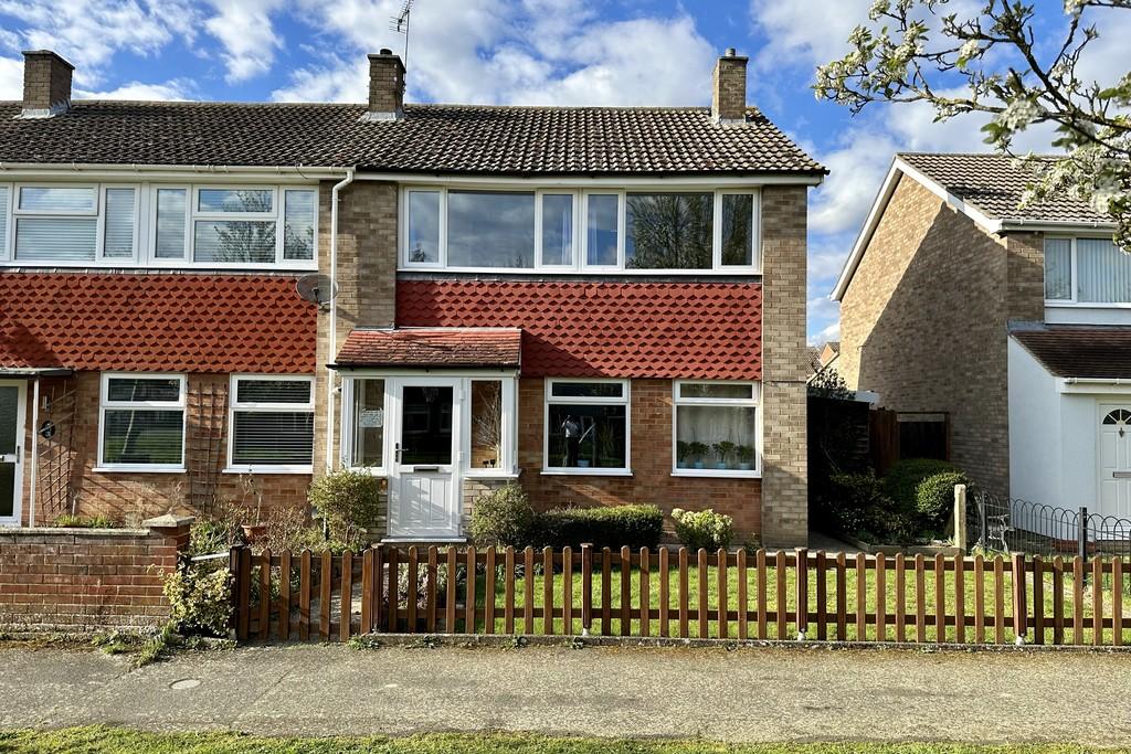 Perryfields, Great Cornard 3 bed end of terrace house for sale £300,000