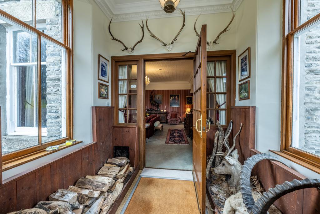 Glenlivet House, Glenlivet, Ballindalloch, Banffshire, AB37 13 bed