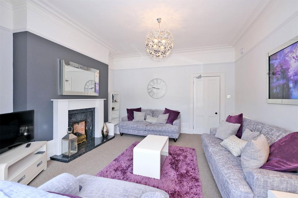 Braemar Place, West End, Aberdeen, AB10 4 bed flat to rent £1,995 pcm
