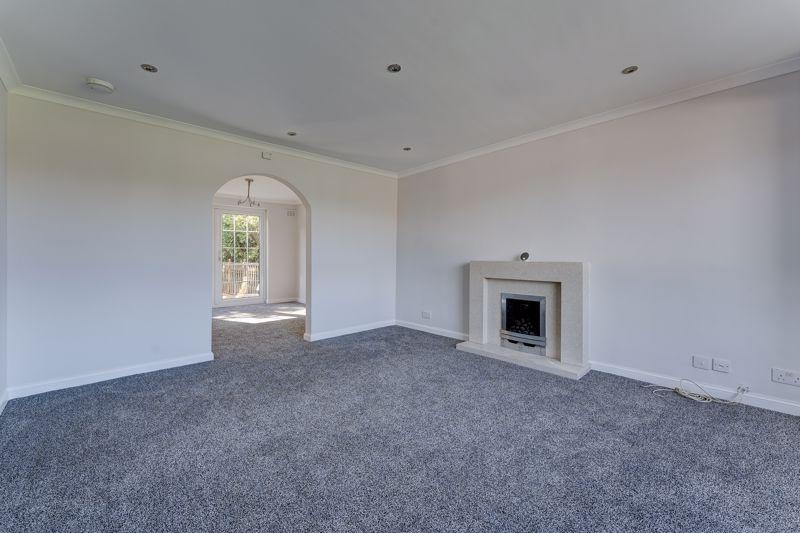 19 Drumellan Road, Ayr, KA7 4XQ 3 bed detached house £995 pcm (£230 pw)