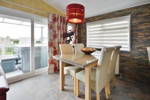 3 bedroom detached house for sale, Cotswold Hoburne, Cotswold Water Park, Gloucestershire