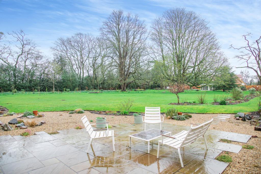 Rugby, Warwickshire, CV22 5QB 4 bed country house for sale £950,000