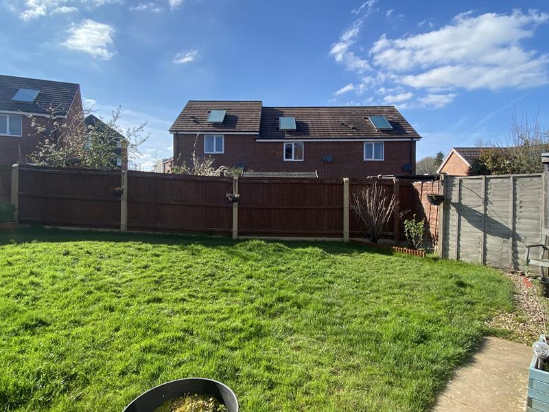 4 Bracken Way, Malvern... 2 bed semidetached house £227,000