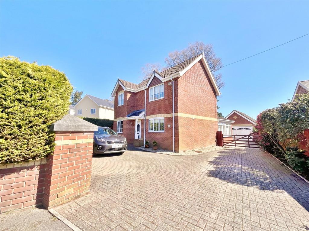 Lake Road, Verwood, Dorset, BH31 4 bed detached house for sale £675,000