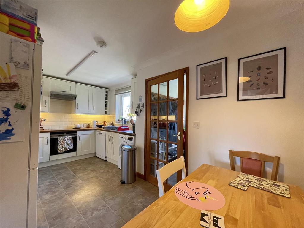 Dol Helyg, Penrhyncoch, Aberystwyth 3 bed semidetached house for sale