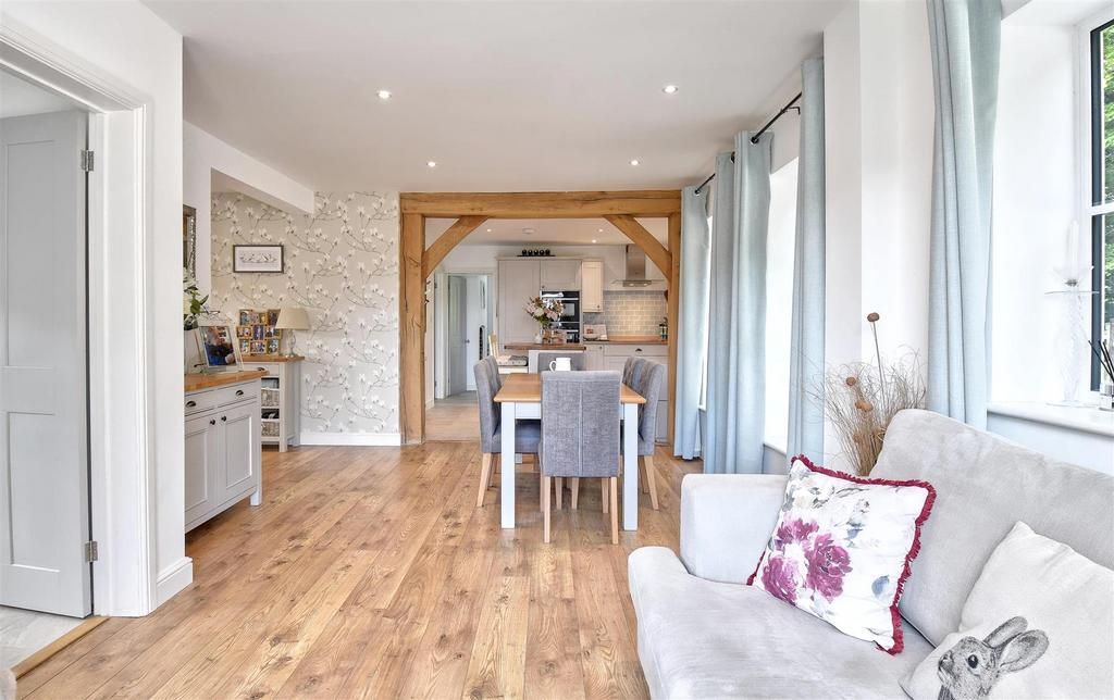 Harris Lane, High Halden 4 bed detached house for sale £895,000