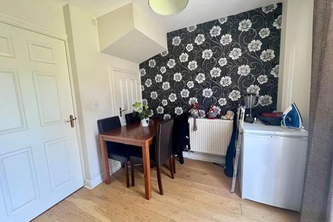 29 Deer Close, Grange Park, Northampton, NN4 5DN