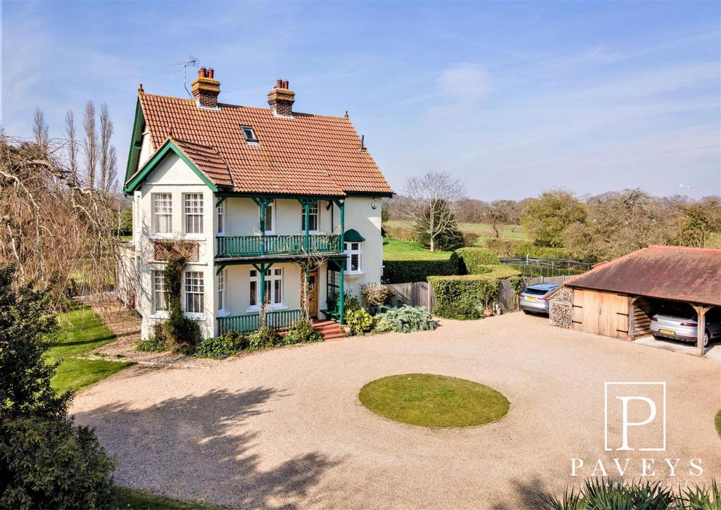 Pork Lane, Great Holland, FrintonOnSea 4 bed detached house for sale