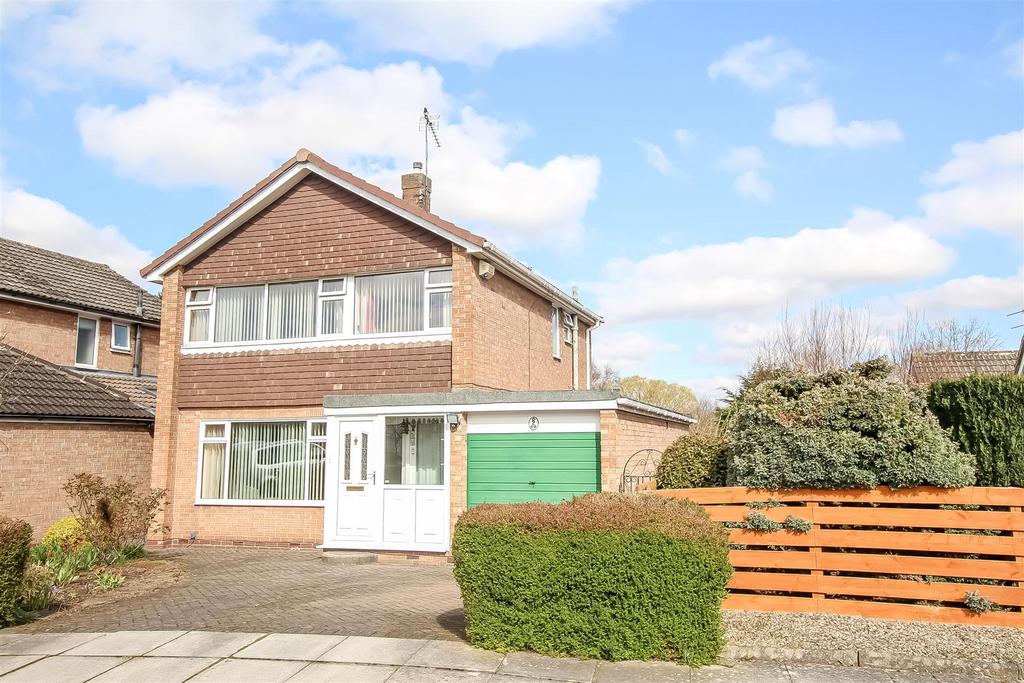 Parkland Drive, Darlington 3 bed detached house for sale £245,000