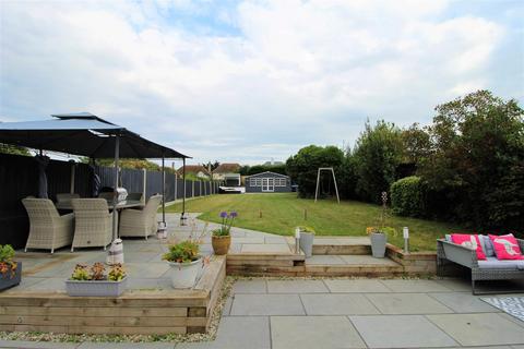 4 bedroom detached bungalow for sale - Botany Road, Broadstairs