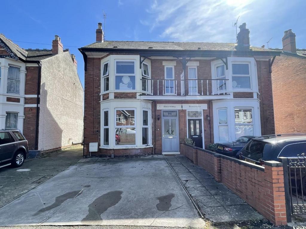 Elmbridge Road, Longlevens, Gloucester 4 bed semidetached house for sale £425,000