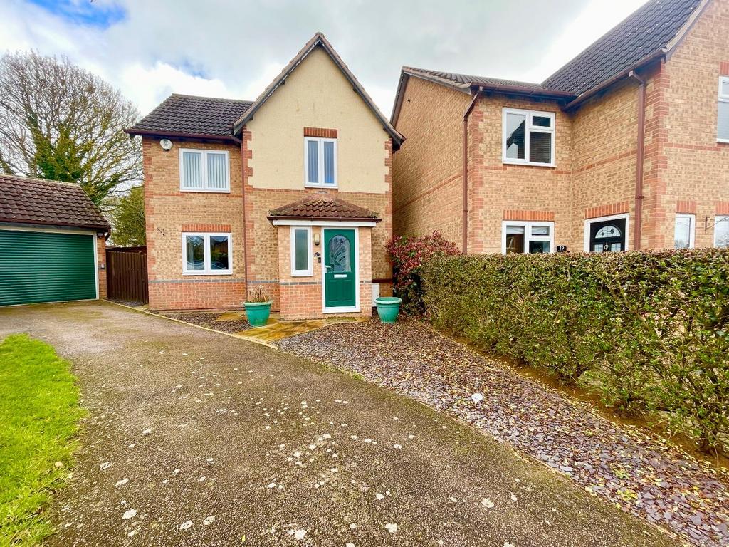 Stanford Way, East Hunsbury, Northampton NN4 3 bed detached house for sale £314,995