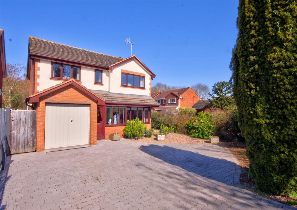 Badsey Lane, Evesham 4 bed detached house for sale £459,950