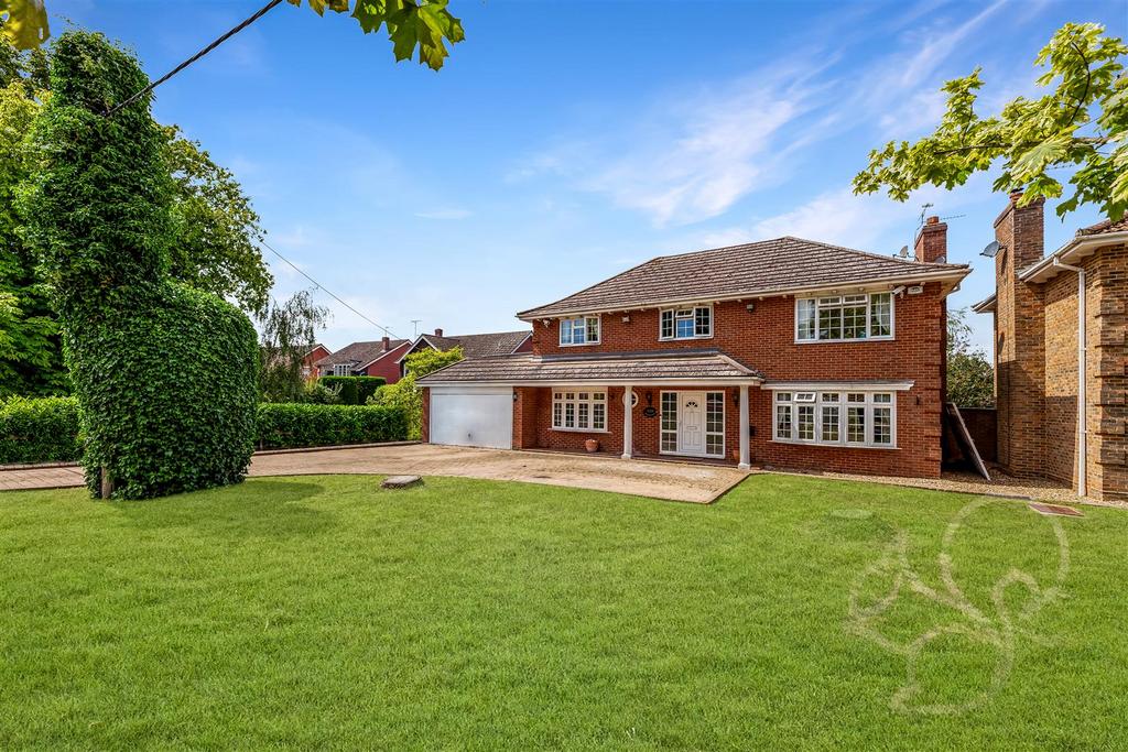 Empress Avenue, West Mersea Colchester CO5 4 bed detached house for