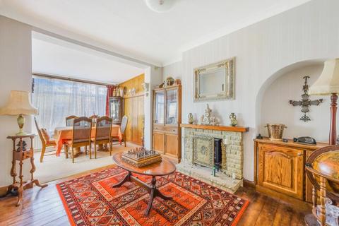 83 Vale Road, Worcester Park, KT4 7EB