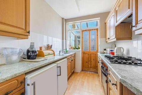 83 Vale Road, Worcester Park, KT4 7EB
