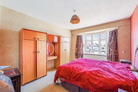 83 Vale Road, Worcester Park, KT4 7EB