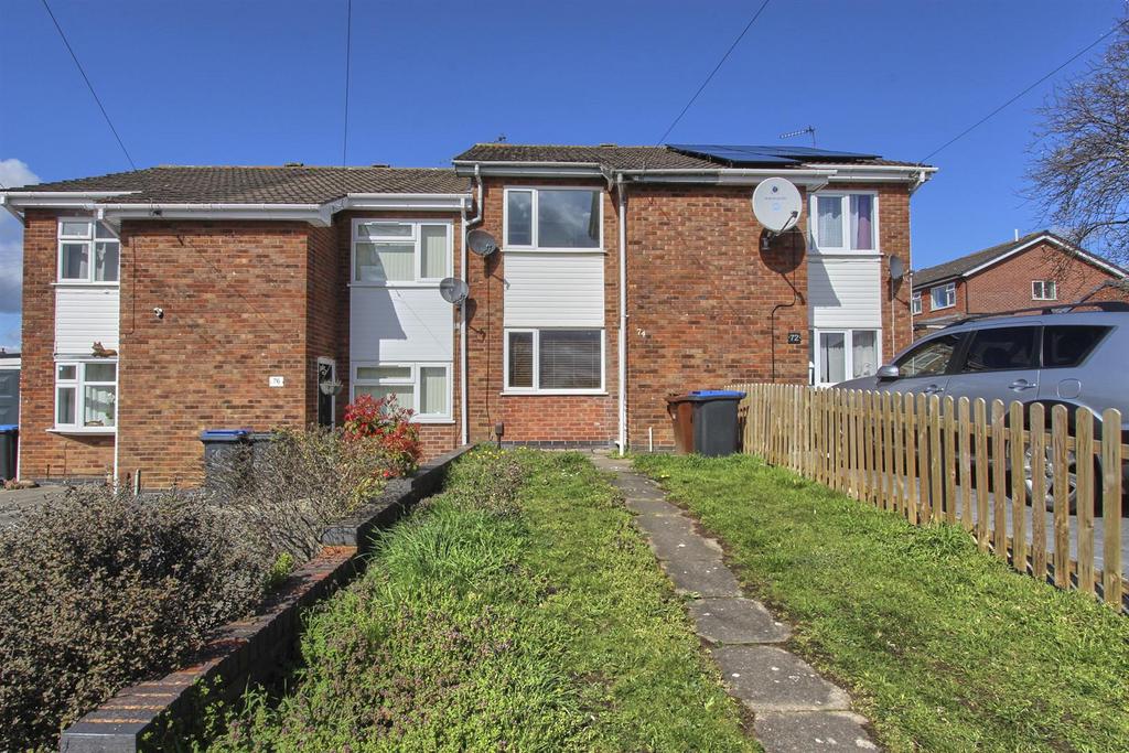 Seaforth Drive, Hinckley, Leicestershire 2 bed townhouse £800 pcm (£