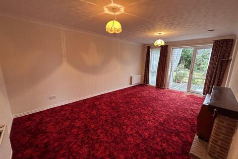 22 Burch Gardens, Dawlish, EX7 0RE