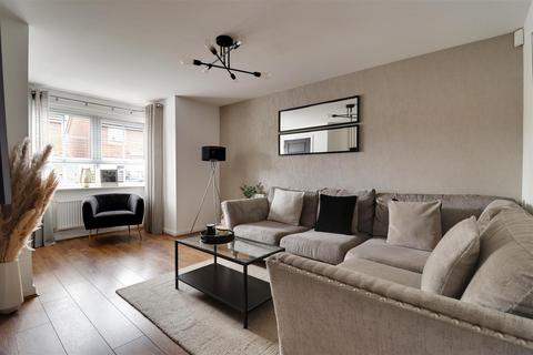 15 Petfield Drive, Anlaby, Hull, HU10 7ES