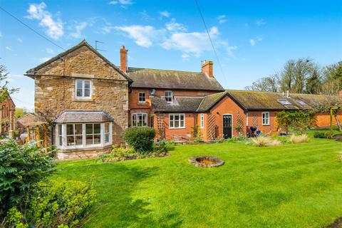 Moat Farm, 4 Ashwell Road, Whissendine, Oakham, LE15 7EW