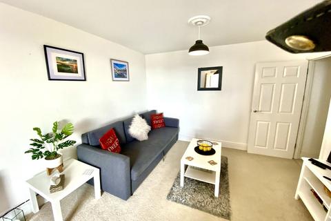 1 bedroom flat for sale, High Street, Tenby, Pembrokeshire, SA70