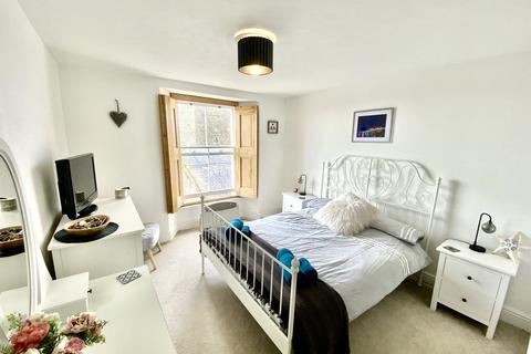 1 bedroom flat for sale, High Street, Tenby, Pembrokeshire, SA70