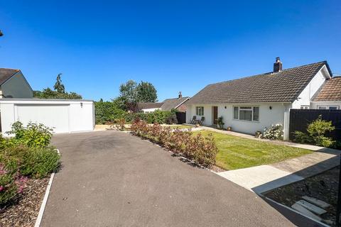 3 bedroom detached bungalow for sale, Hindhayes Lane, Street, BA16